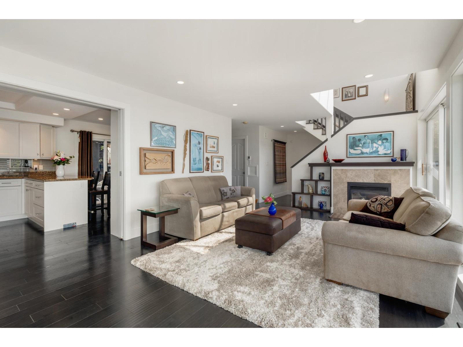 15145 VICTORIA AVENUE, White Rock