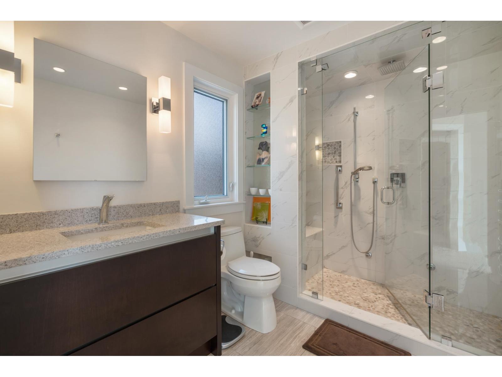 15145 VICTORIA AVENUE, White Rock