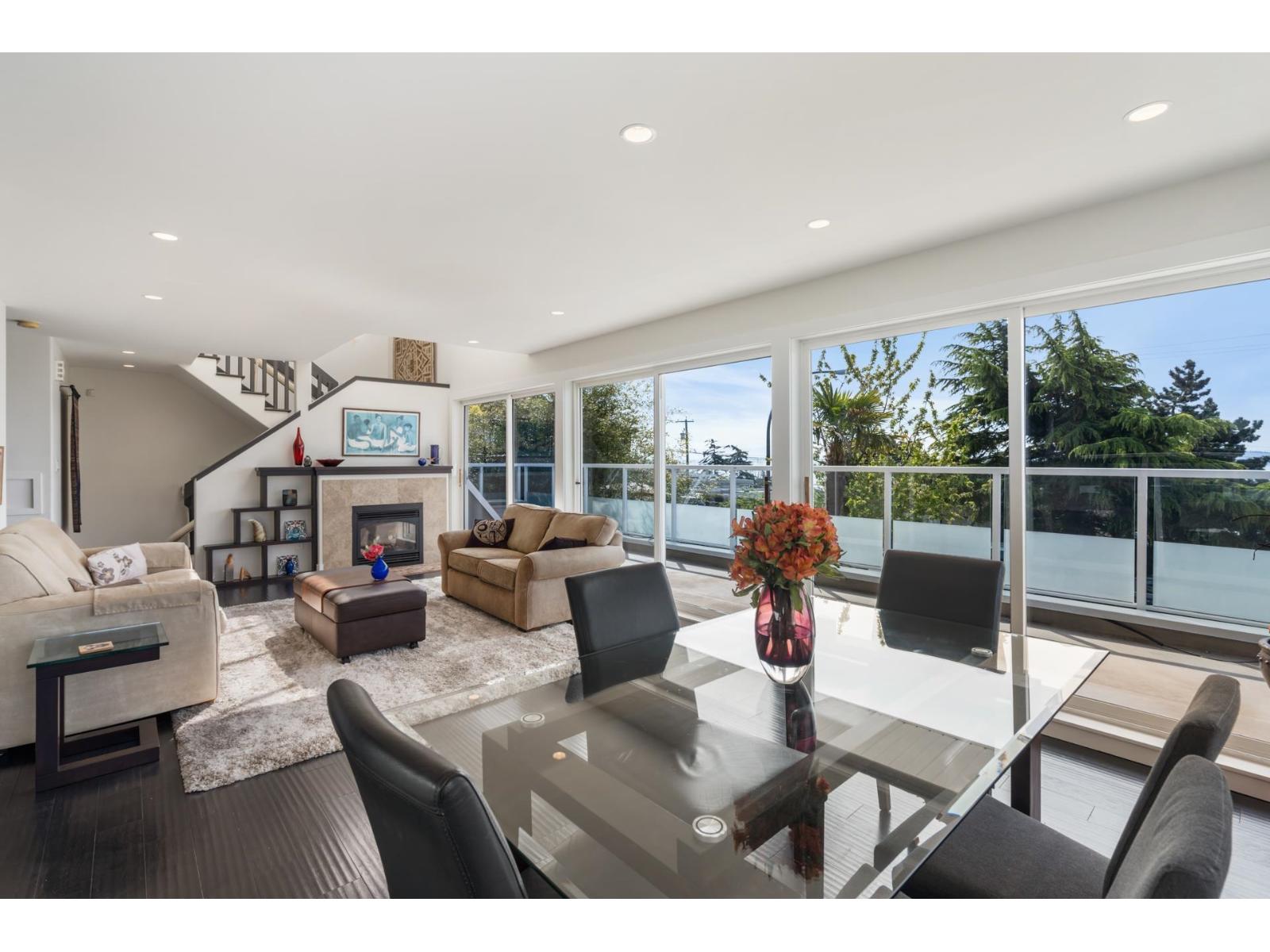 15145 VICTORIA AVENUE, White Rock
