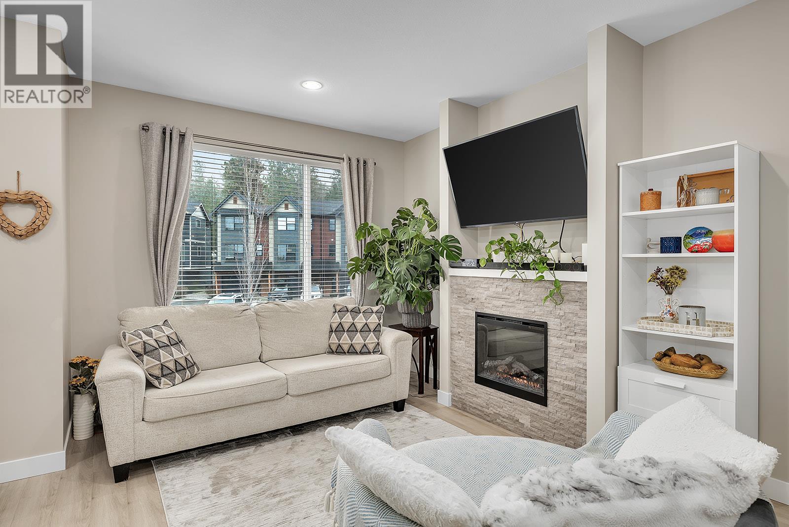 24 2490 Tuscany Drive, West Kelowna