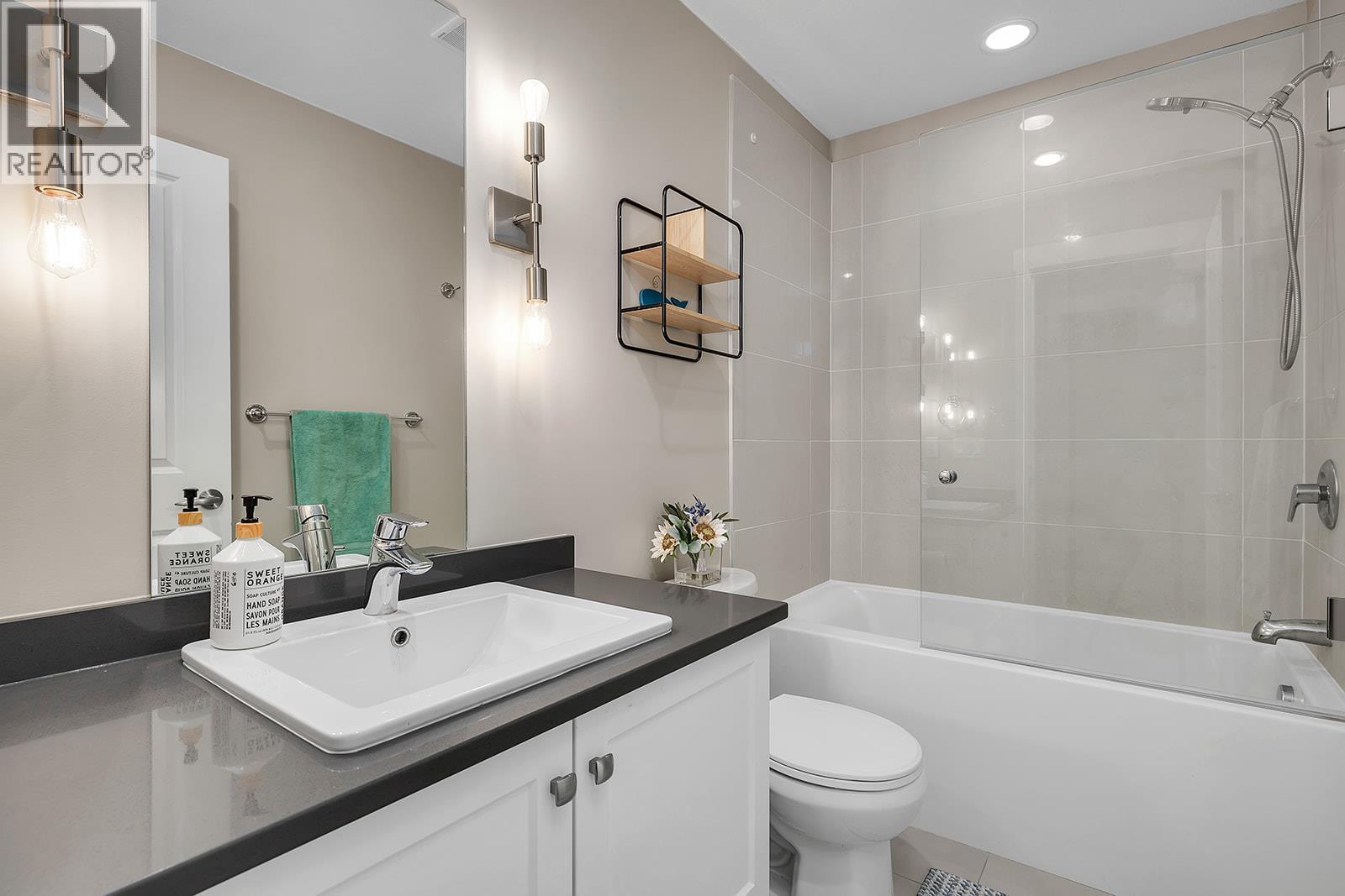 24 2490 Tuscany Drive, West Kelowna
