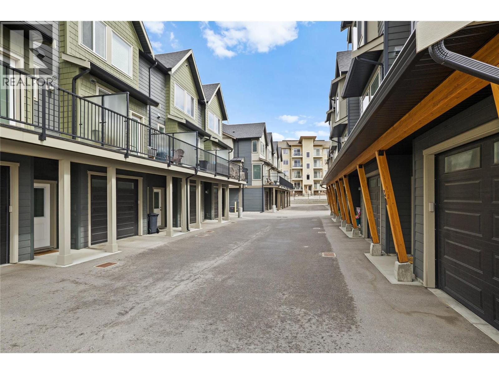 24 2490 Tuscany Drive, West Kelowna