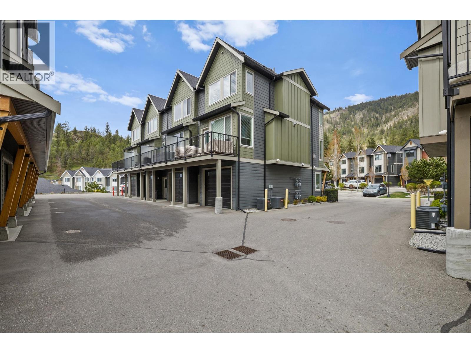 24 2490 Tuscany Drive, West Kelowna