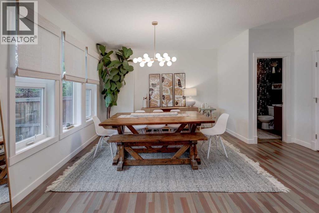 Single Family House for Sale in   Avenue NW Bowness Calgary 
