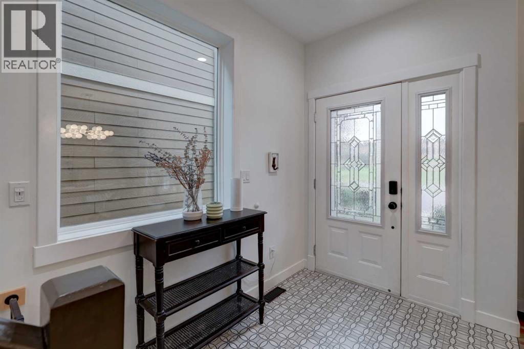 Single Family House for Sale in   Avenue NW Bowness Calgary 