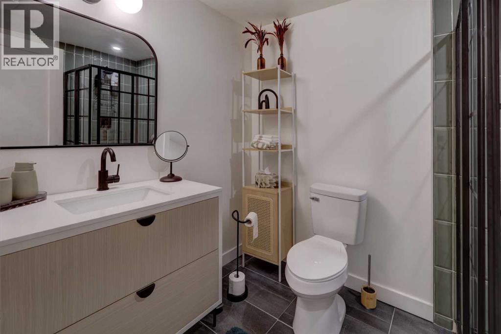 Single Family House for Sale in   Avenue NW Bowness Calgary 