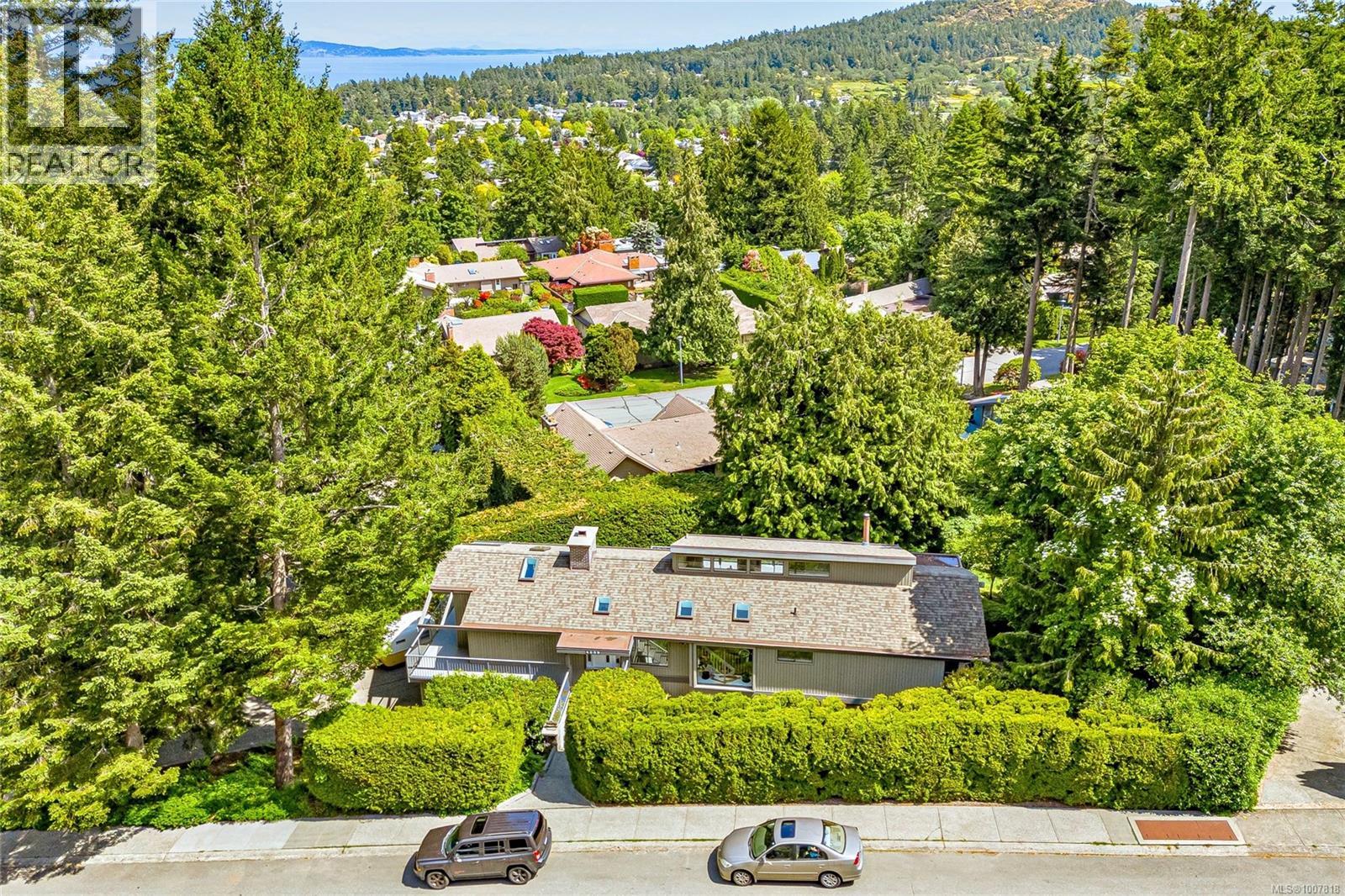  4689 Boulderwood Drive, Saanich