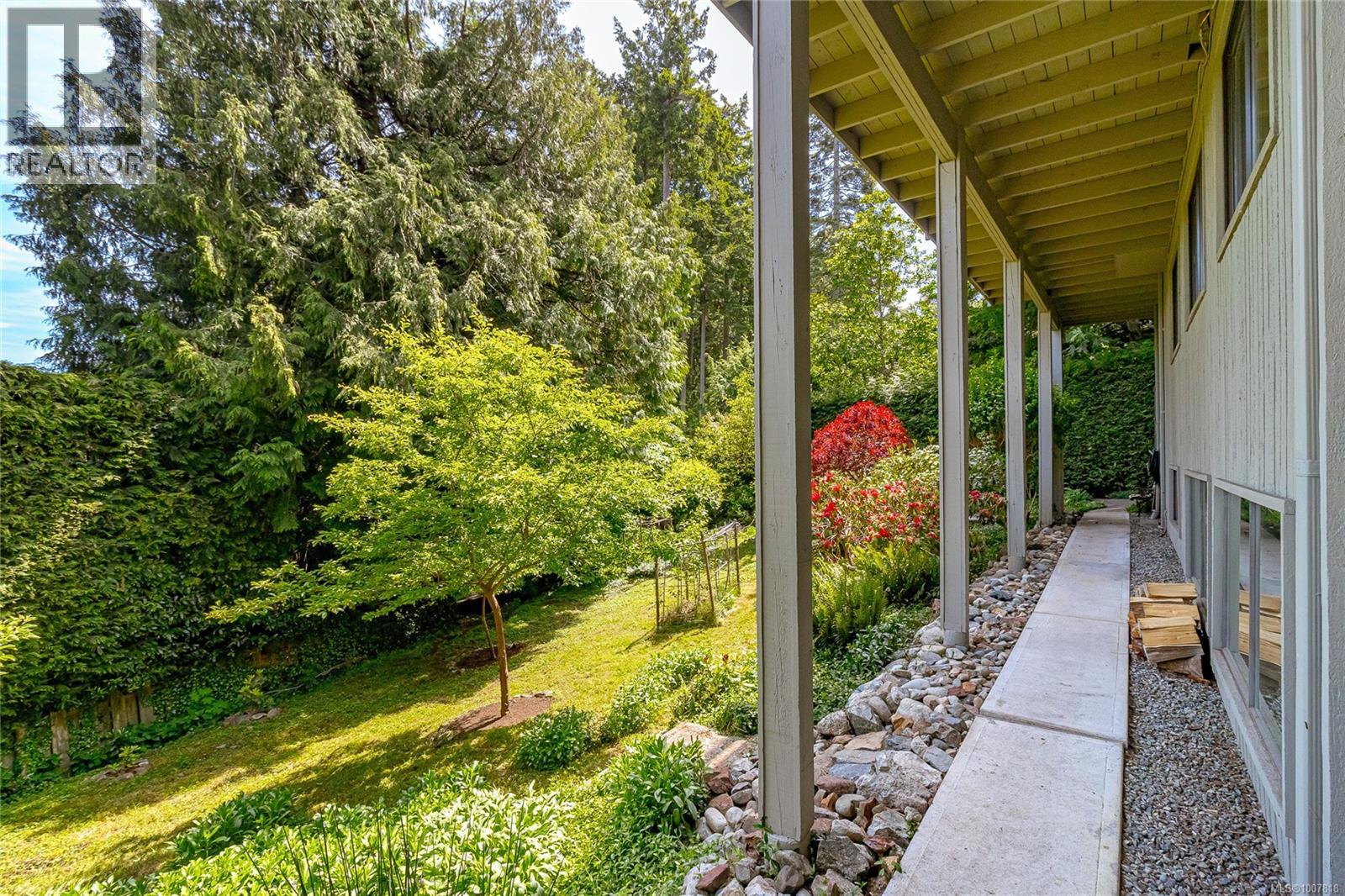  4689 Boulderwood Drive, Saanich