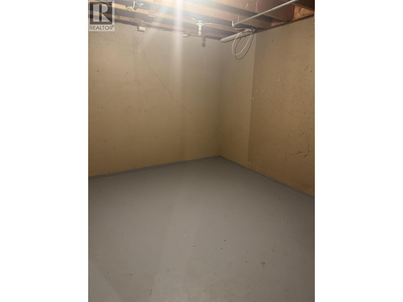 417 CENTENNIAL DRIVE, Mackenzie