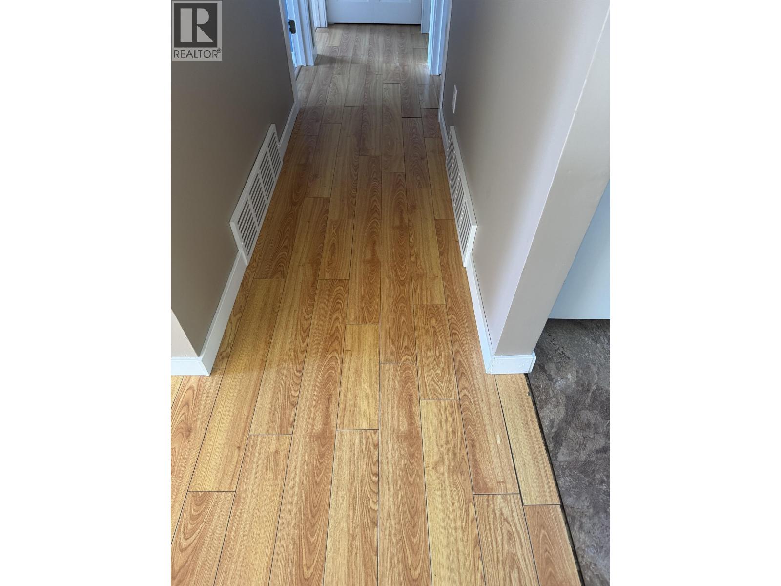 417 CENTENNIAL DRIVE - 8