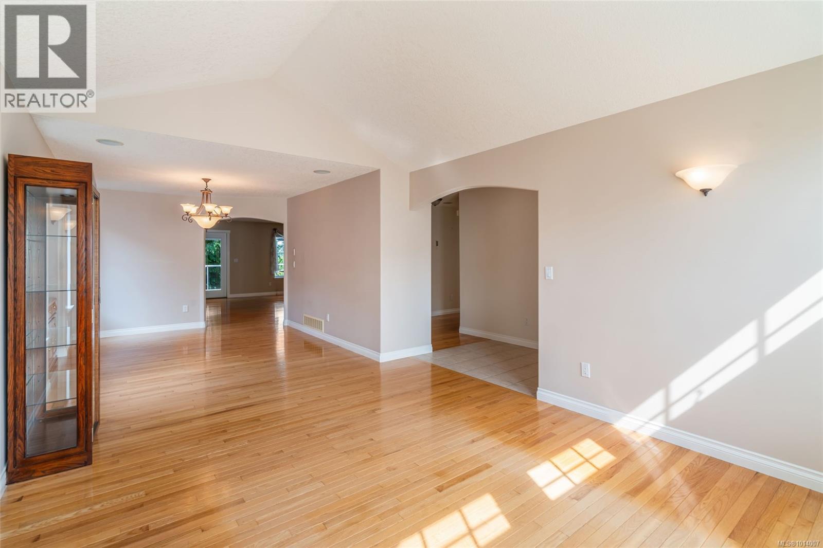 133 Hamilton Ave, Parksville