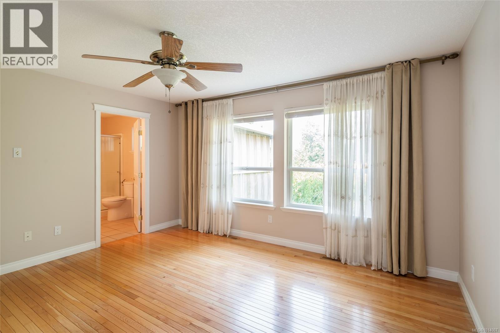 133 Hamilton Ave, Parksville