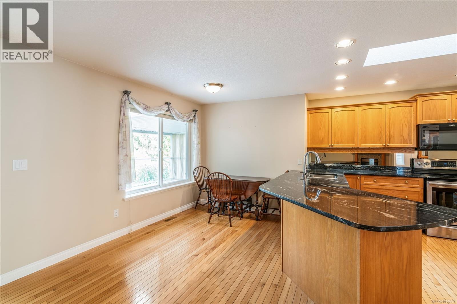 133 Hamilton Ave, Parksville