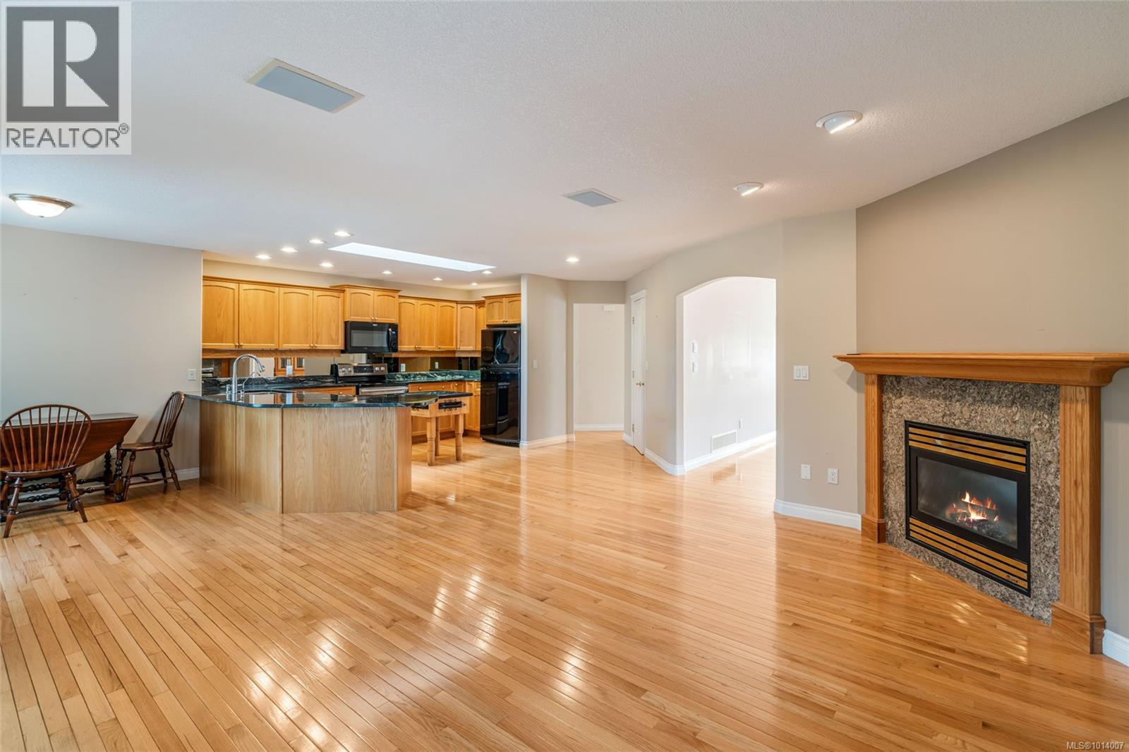 133 Hamilton Ave, Parksville