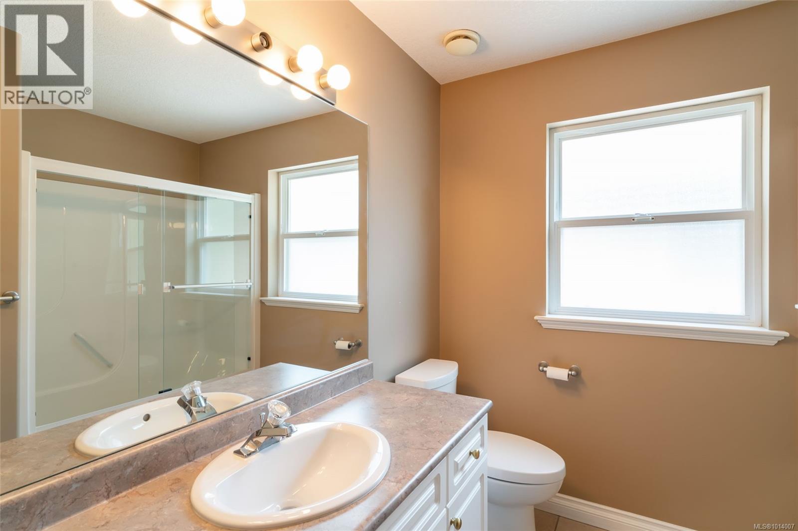 133 Hamilton Ave, Parksville