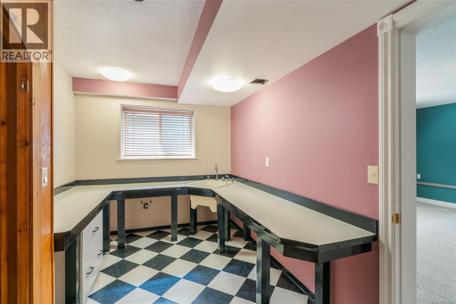 133 Hamilton Ave, Parksville