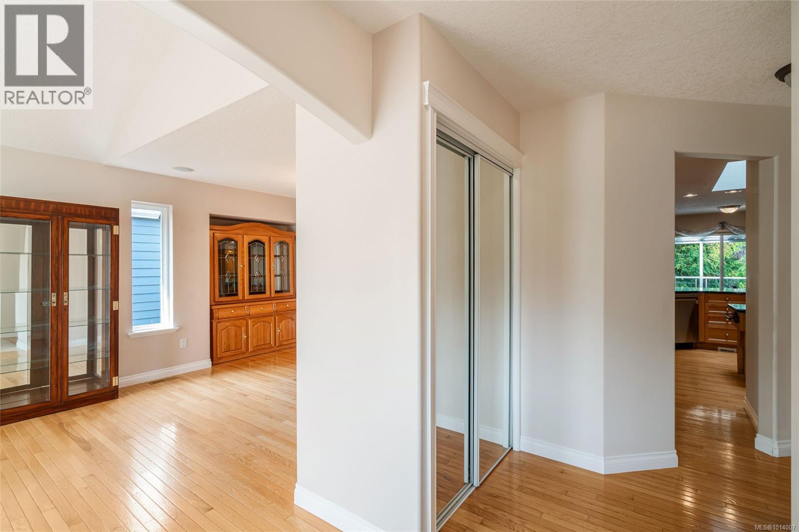 133 Hamilton Ave, Parksville