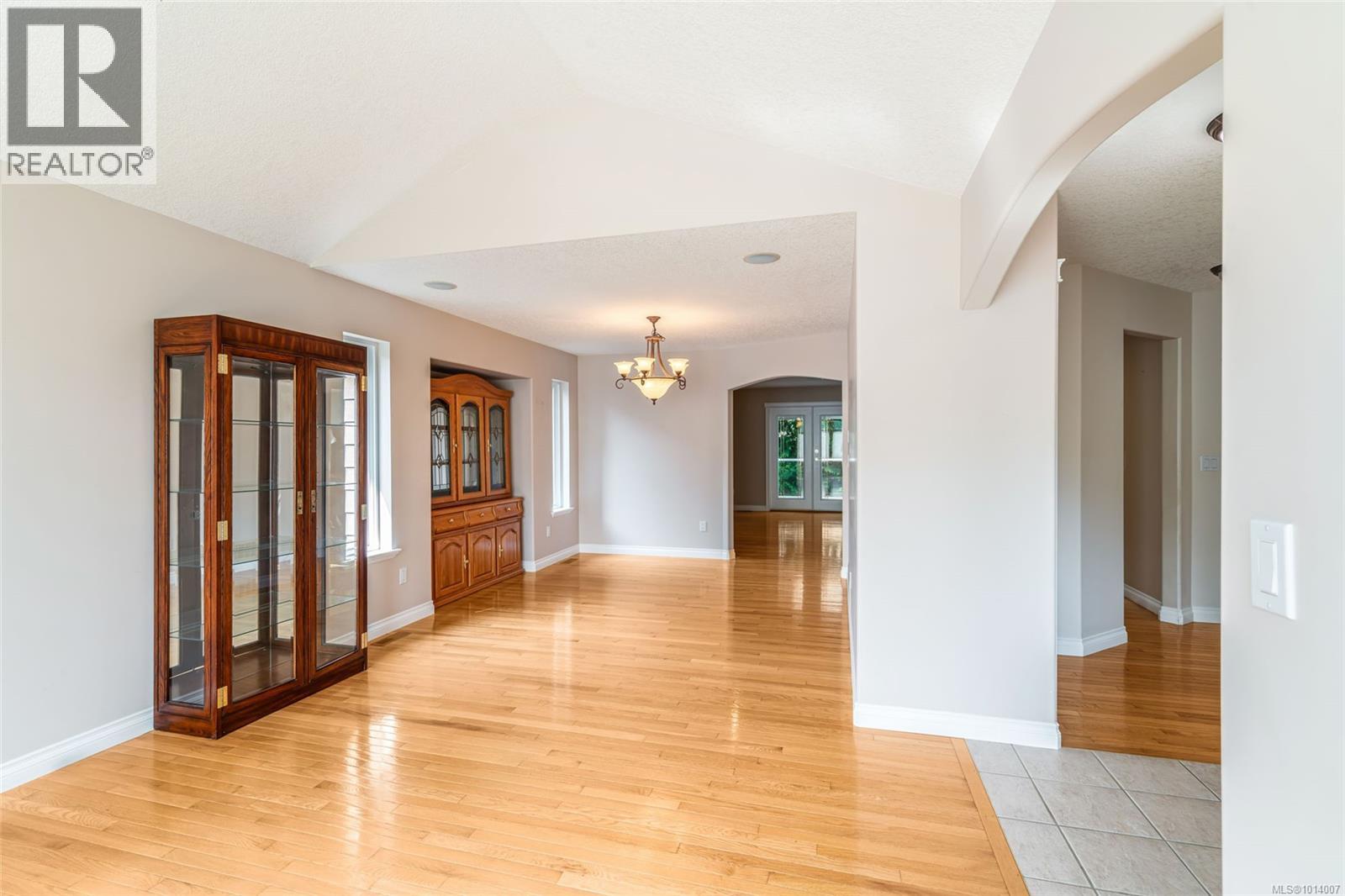 133 Hamilton Ave, Parksville