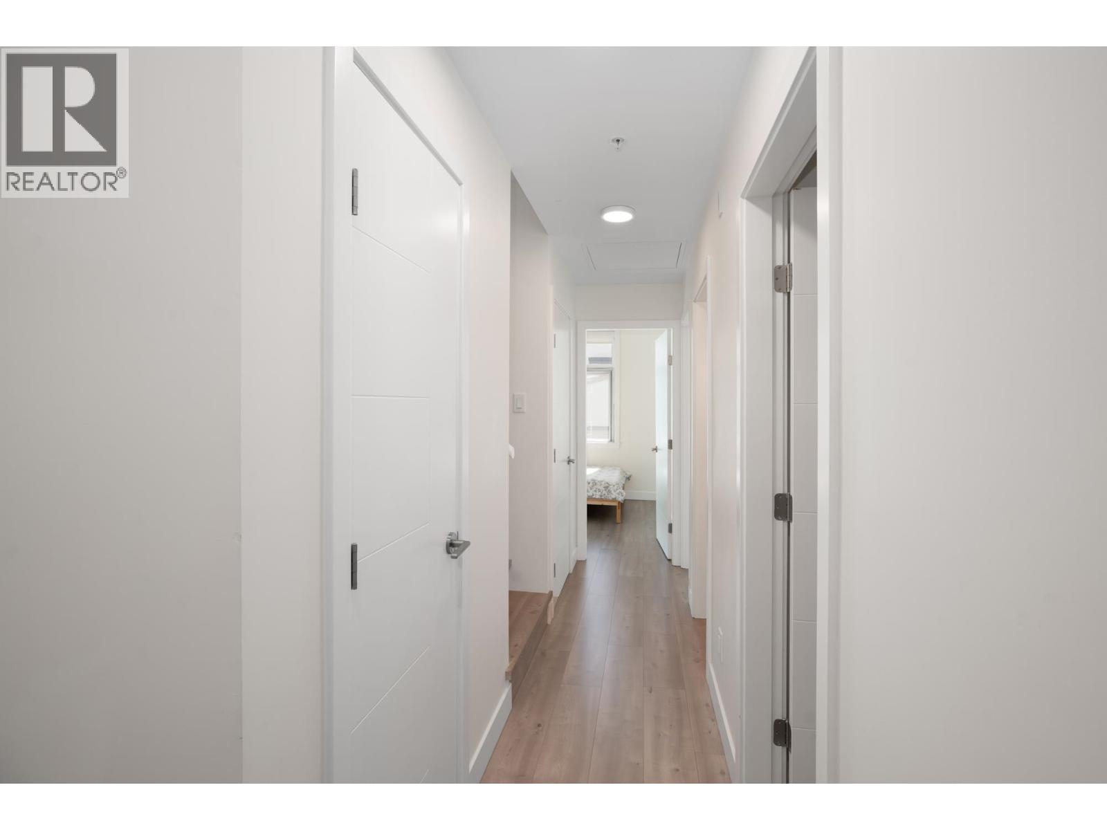257 2035 GLENAIRE DRIVE, North Vancouver