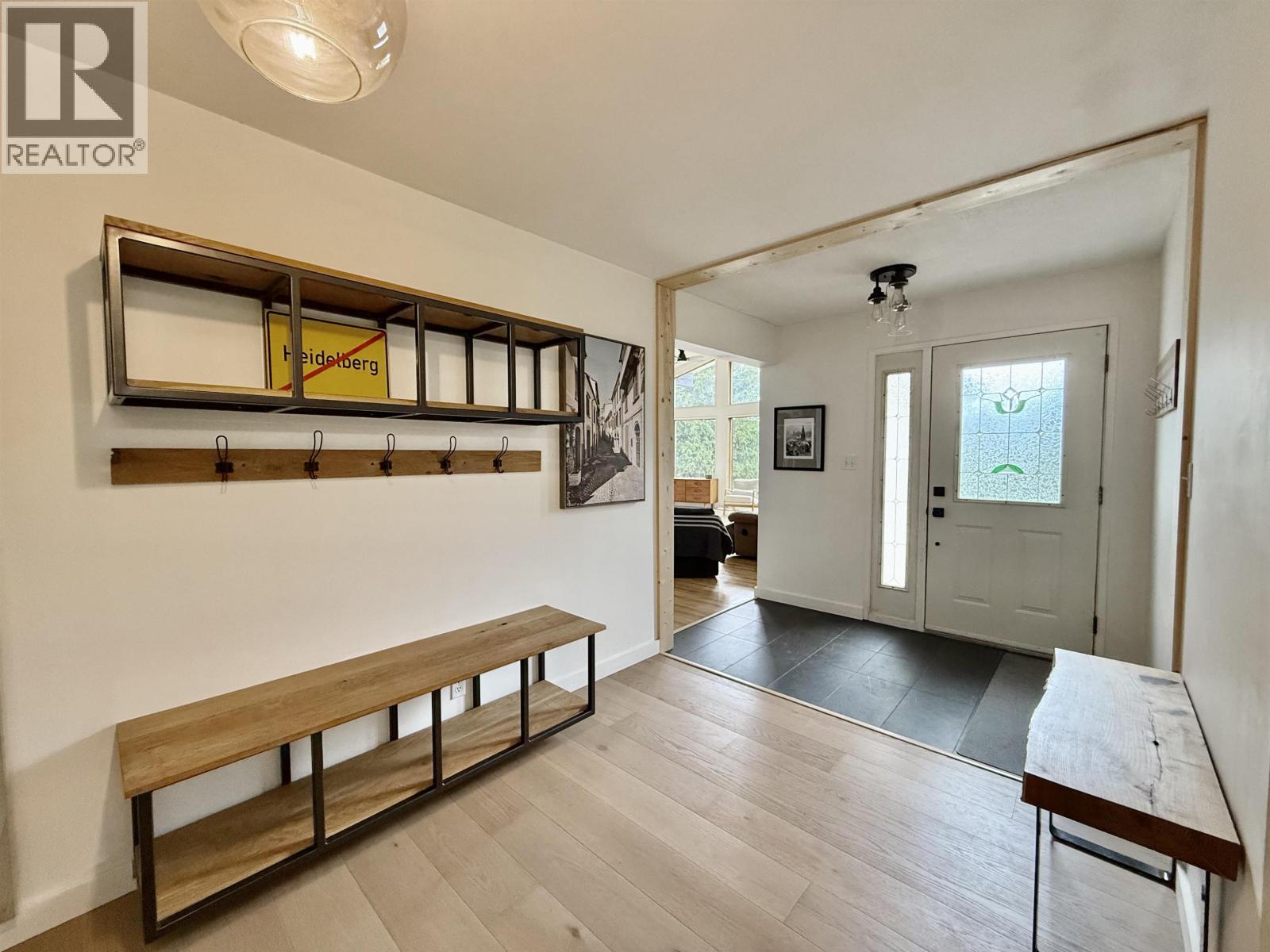 9199 BLUFF ROAD, Telkwa
