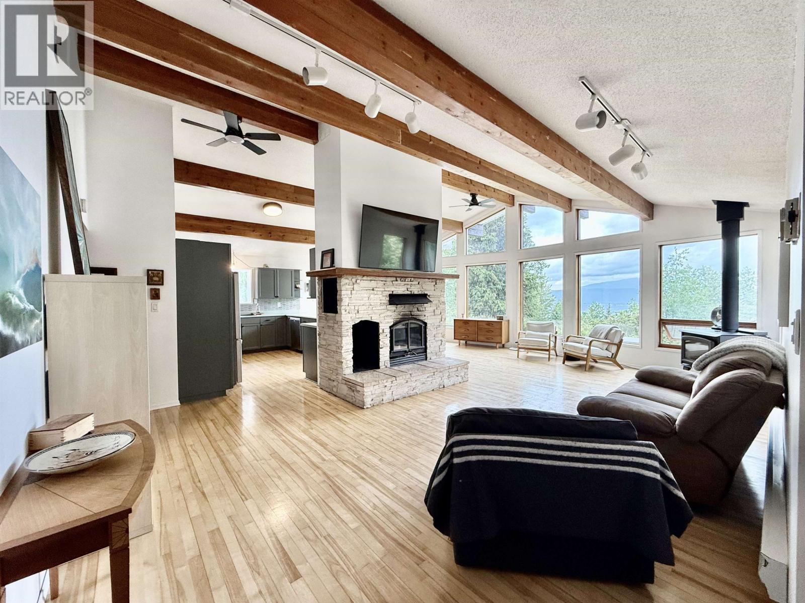 9199 BLUFF ROAD, Telkwa