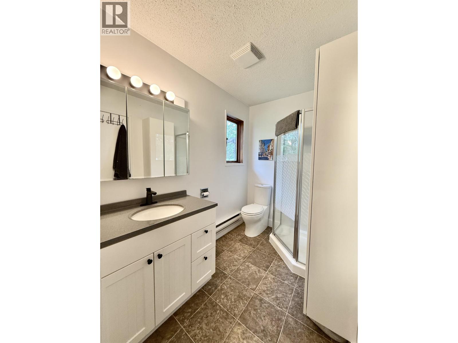 9199 BLUFF ROAD, Telkwa
