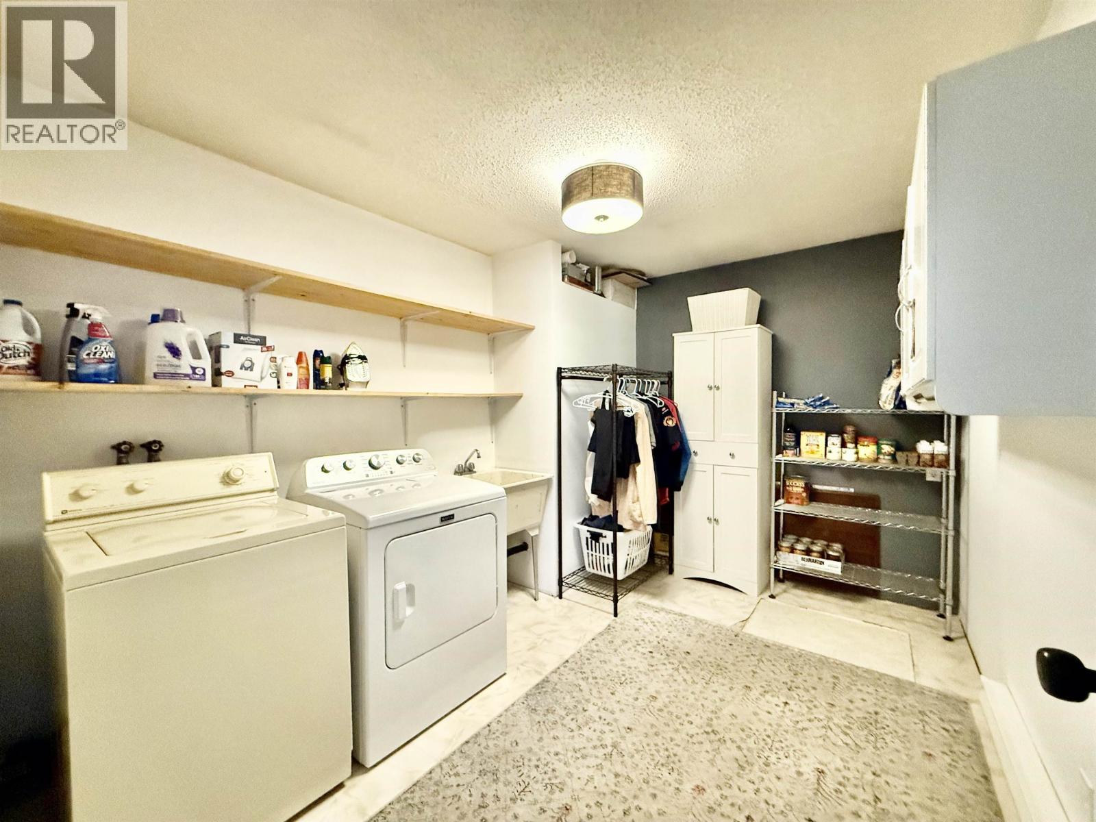 9199 BLUFF ROAD, Telkwa