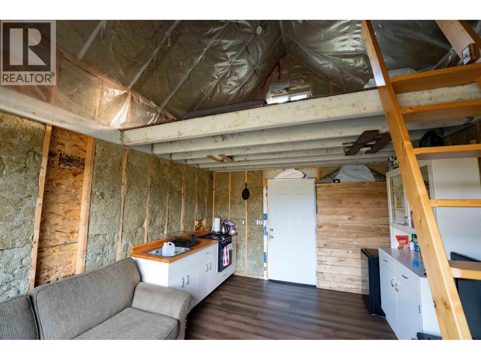 7470 CARIBOO CHALET ROAD, Deka Lake / Sulphurous / Hathaway Lakes