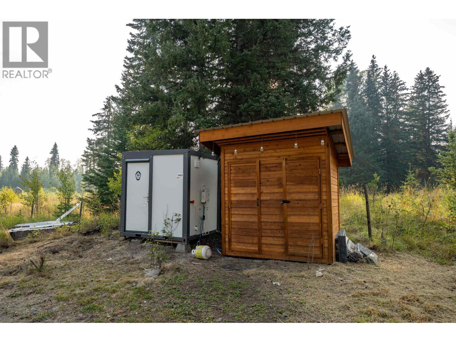 7470 CARIBOO CHALET ROAD, Deka Lake / Sulphurous / Hathaway Lakes