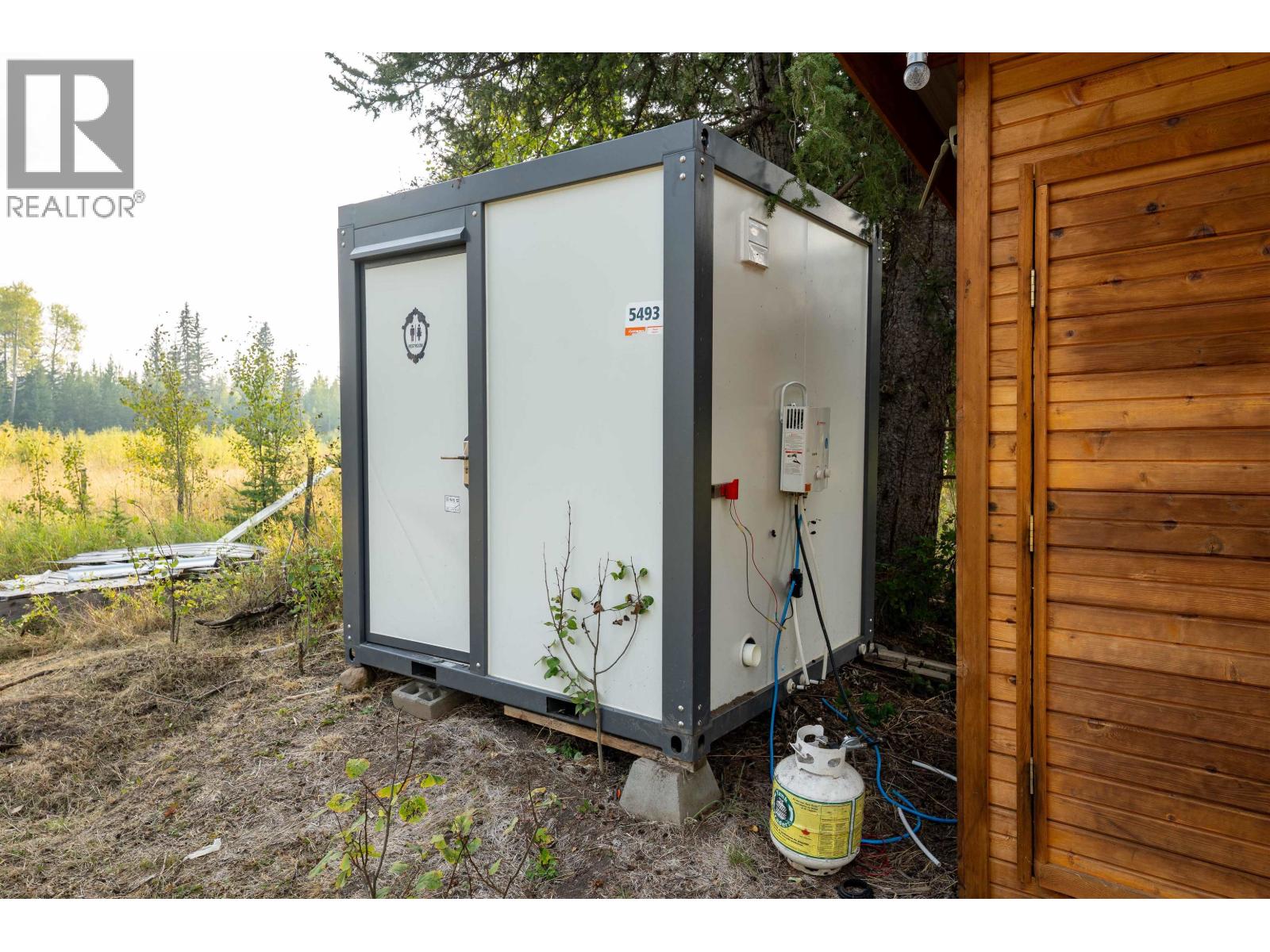 7470 CARIBOO CHALET ROAD, Deka Lake / Sulphurous / Hathaway Lakes