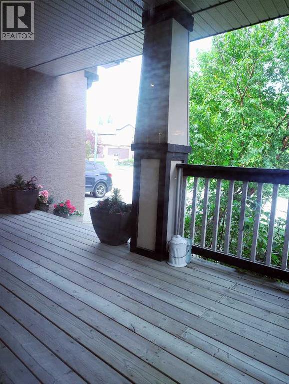 Single Family House for Sale in  Tusslewood Heights NW Tuscany Calgary 