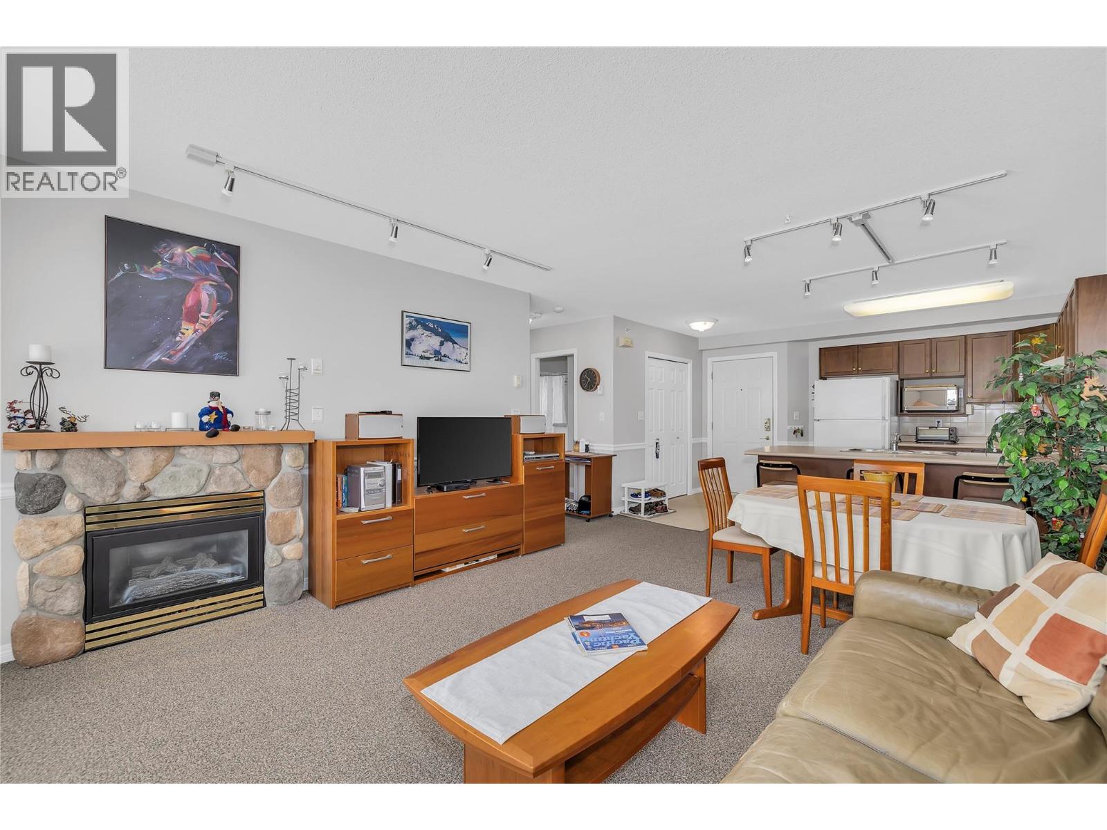 215 Kettleview Road Unit# 402, Big White