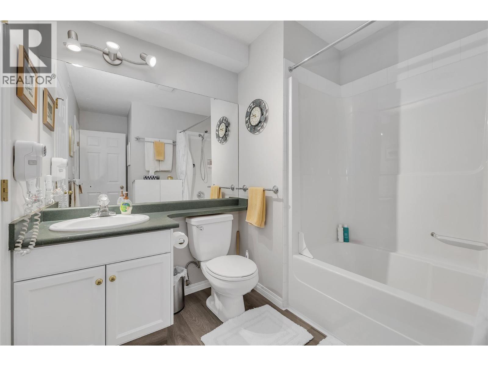 215 Kettleview Road Unit# 402, Big White