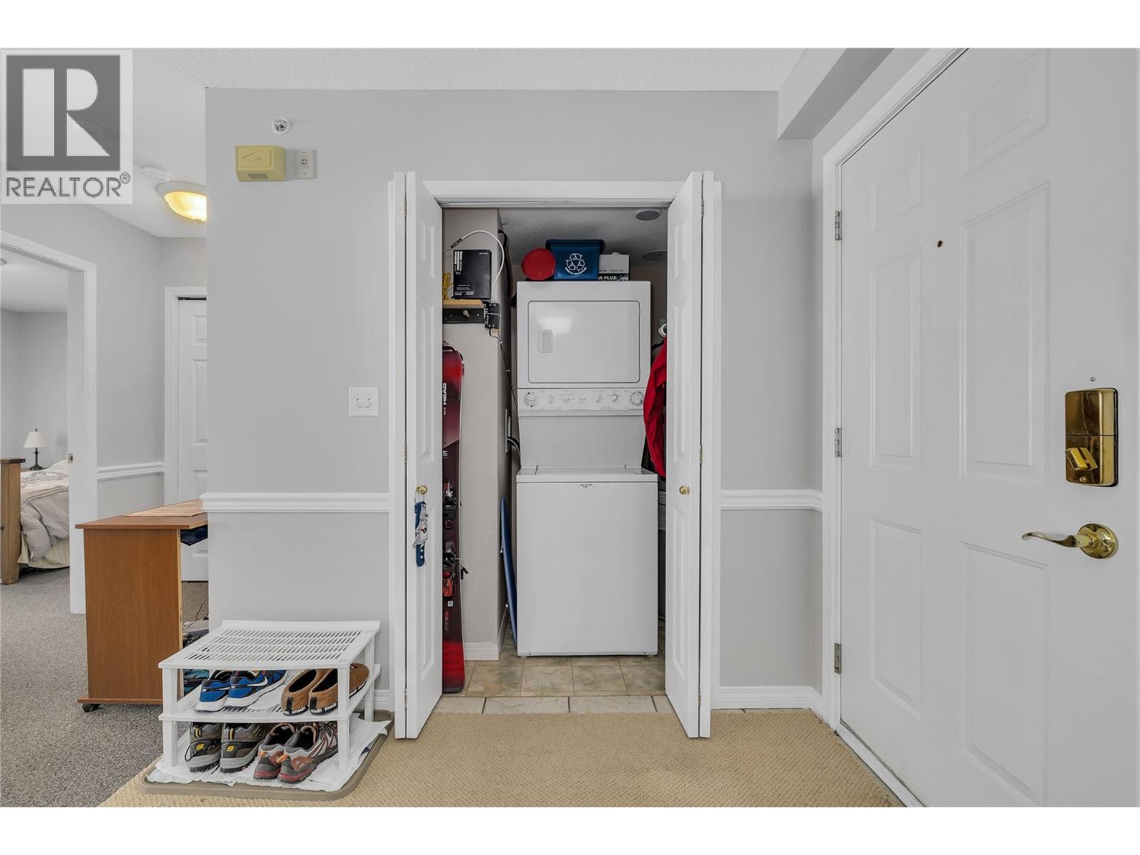 215 Kettleview Road Unit# 402, Big White