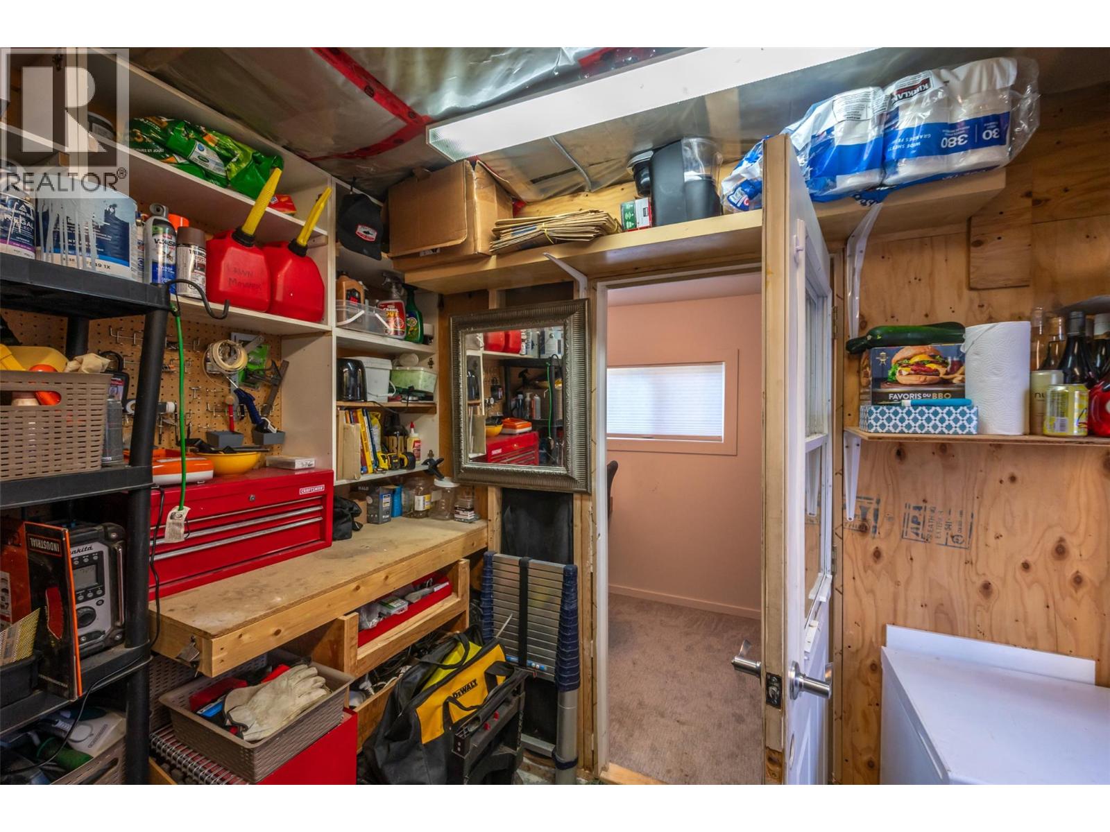  271 Douglas Avenue, Penticton