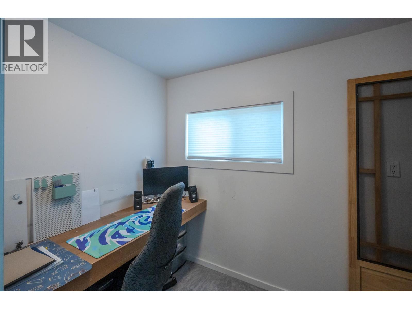  271 Douglas Avenue, Penticton