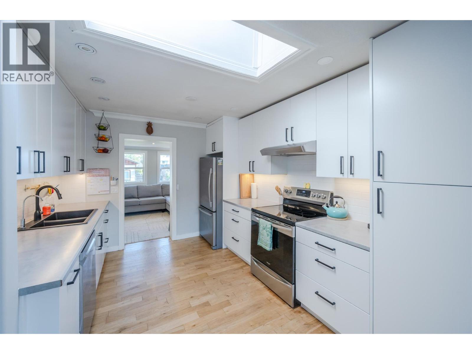  271 Douglas Avenue, Penticton