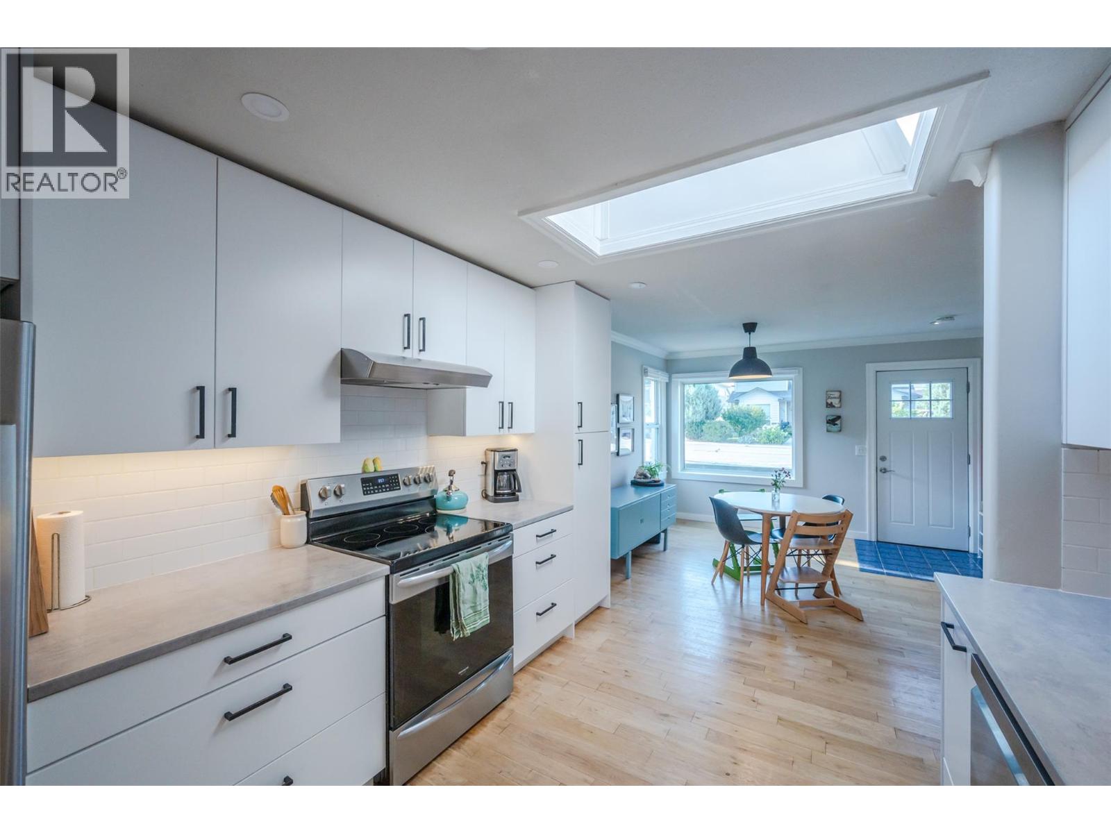  271 Douglas Avenue, Penticton
