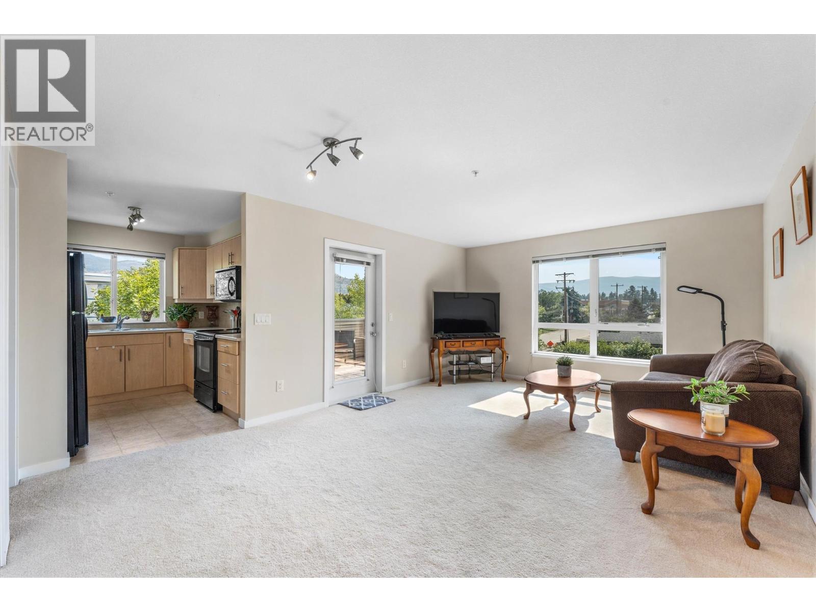 3109 325 McIntosh Road, Kelowna