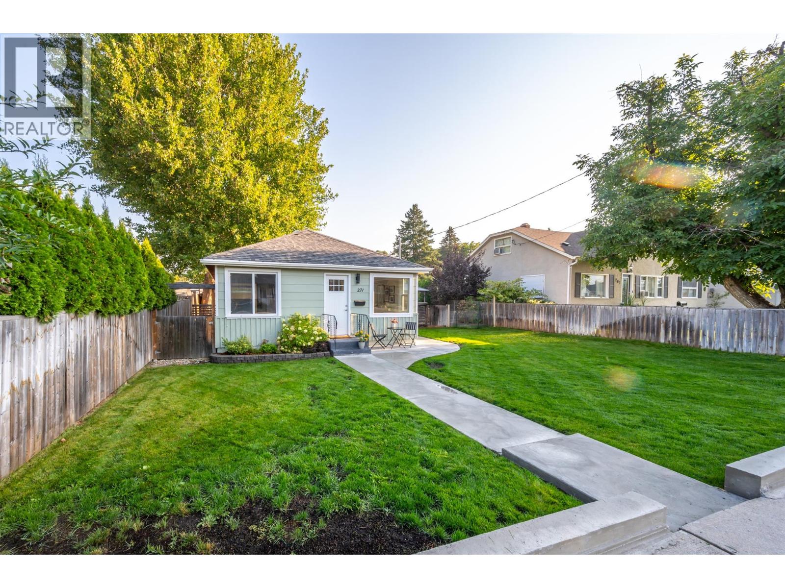  271 Douglas Avenue, Penticton