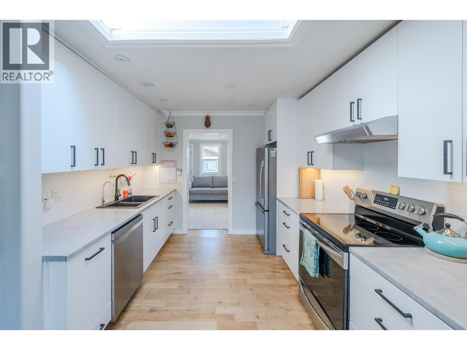  271 Douglas Avenue, Penticton