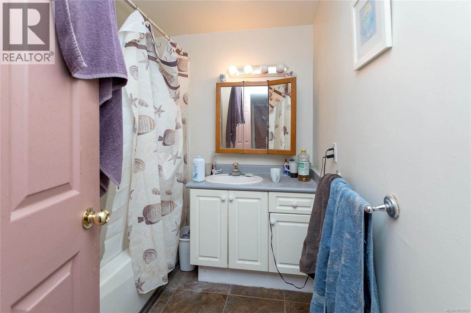  1682 Whiffin Spit Road, Sooke