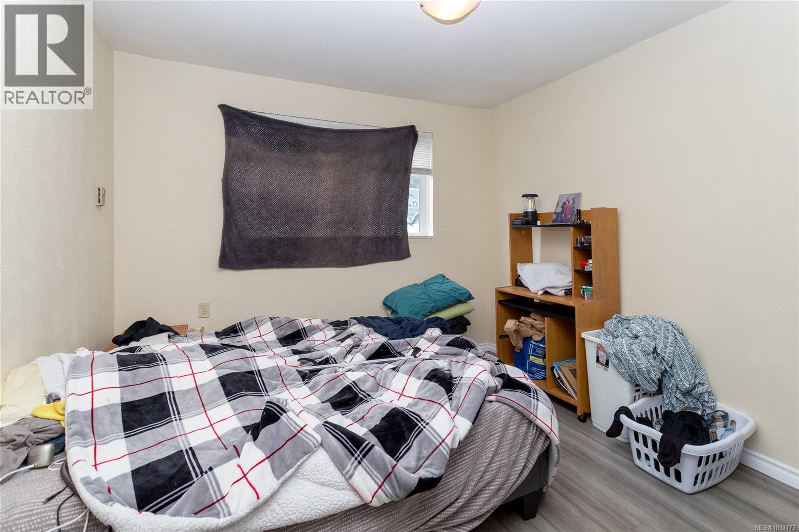  1682 Whiffin Spit Road, Sooke