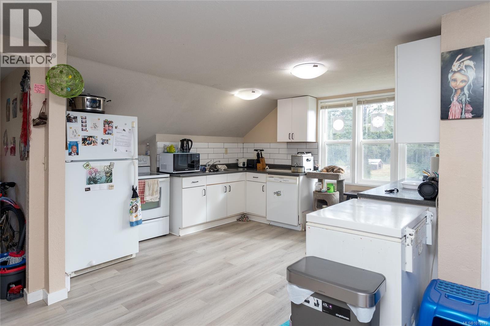  1682 Whiffin Spit Road, Sooke