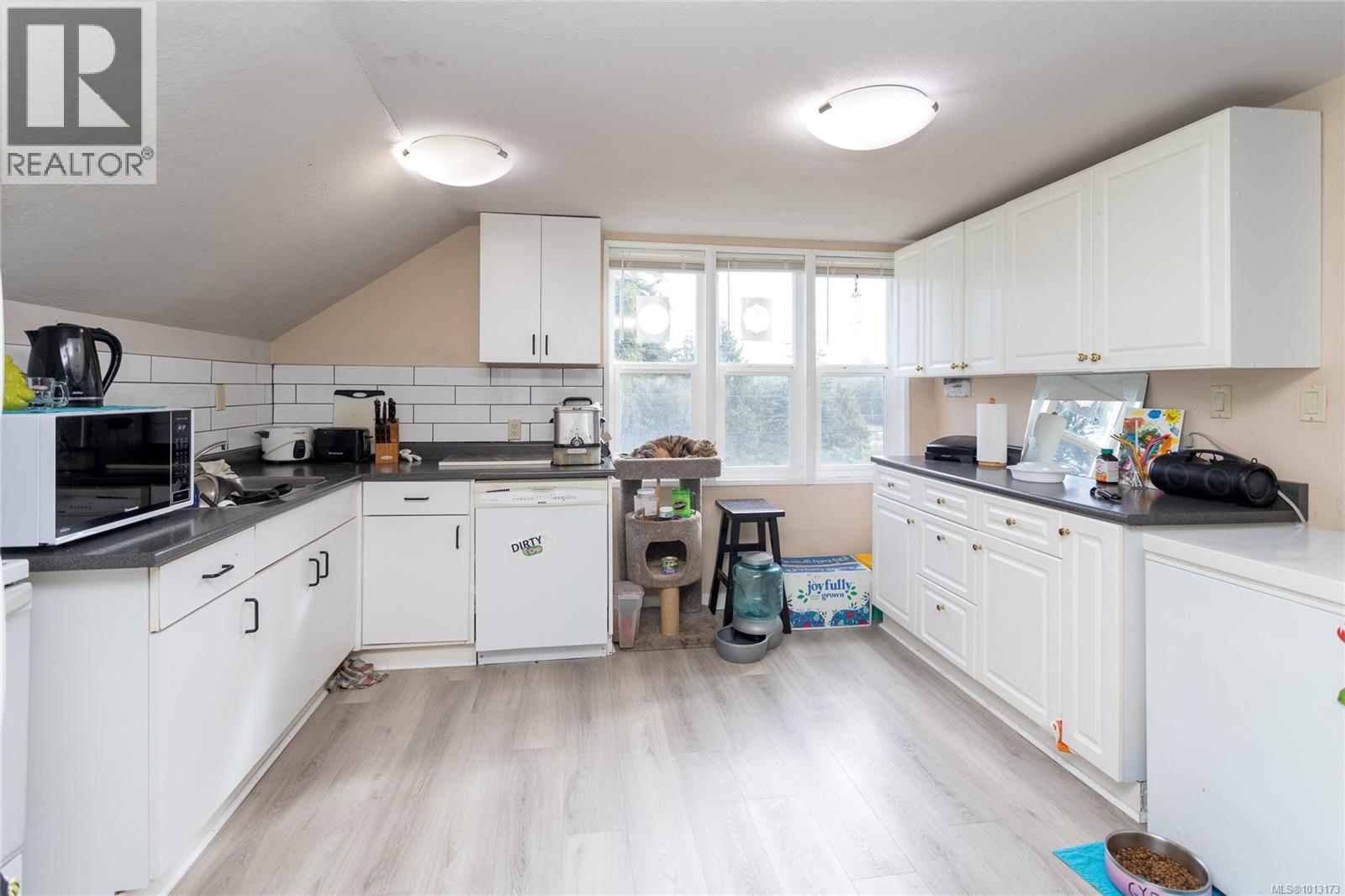  1682 Whiffin Spit Road, Sooke