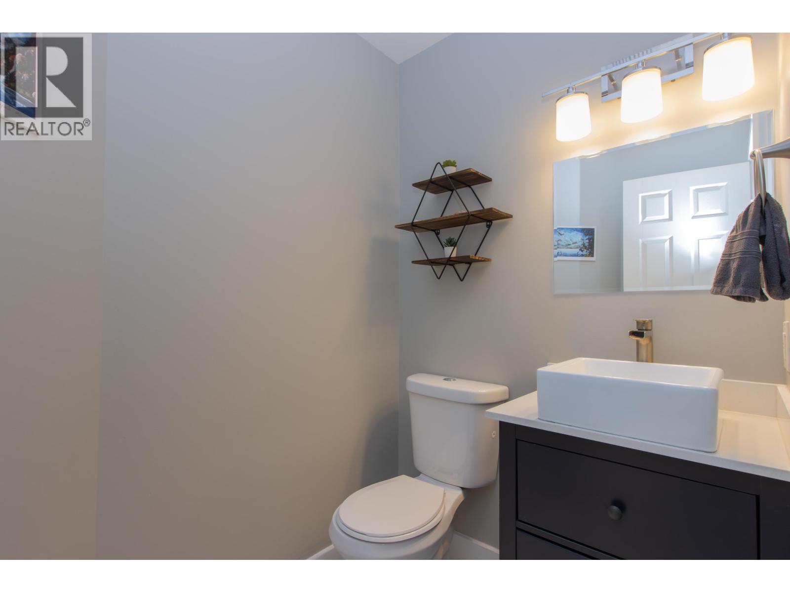 36 2401 MAMQUAM ROAD, Squamish