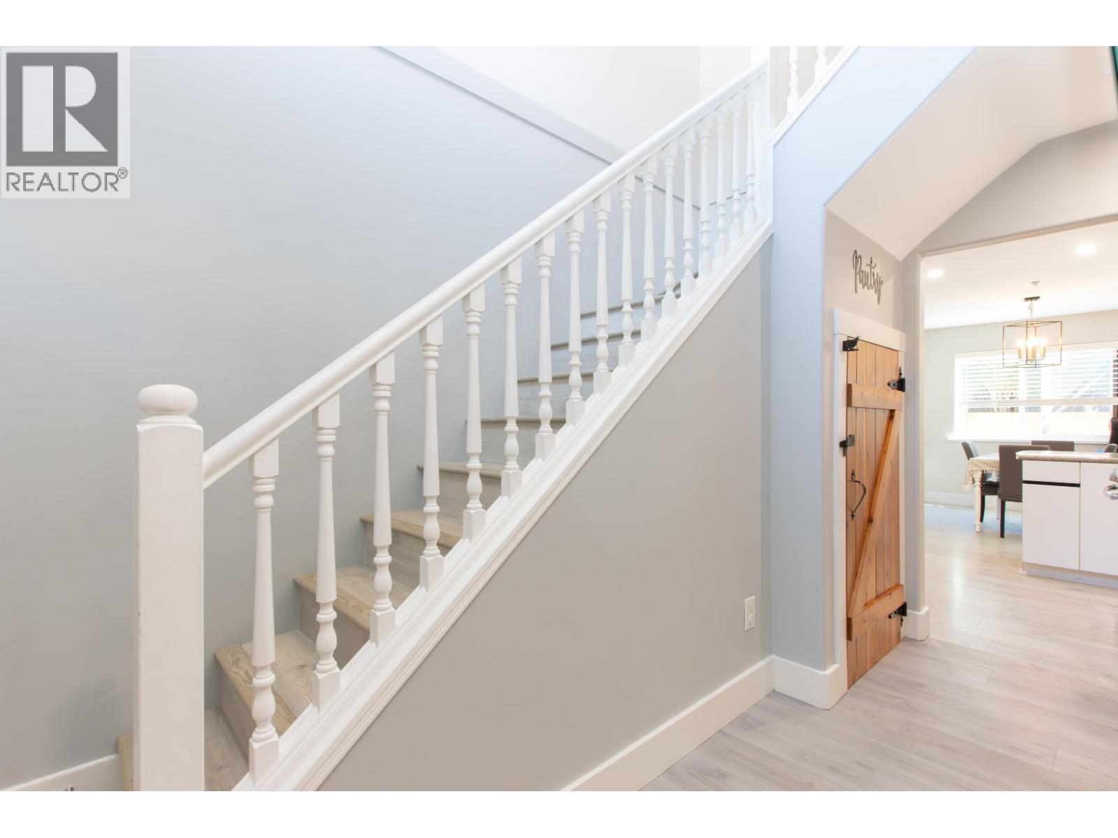 36 2401 MAMQUAM ROAD, Squamish
