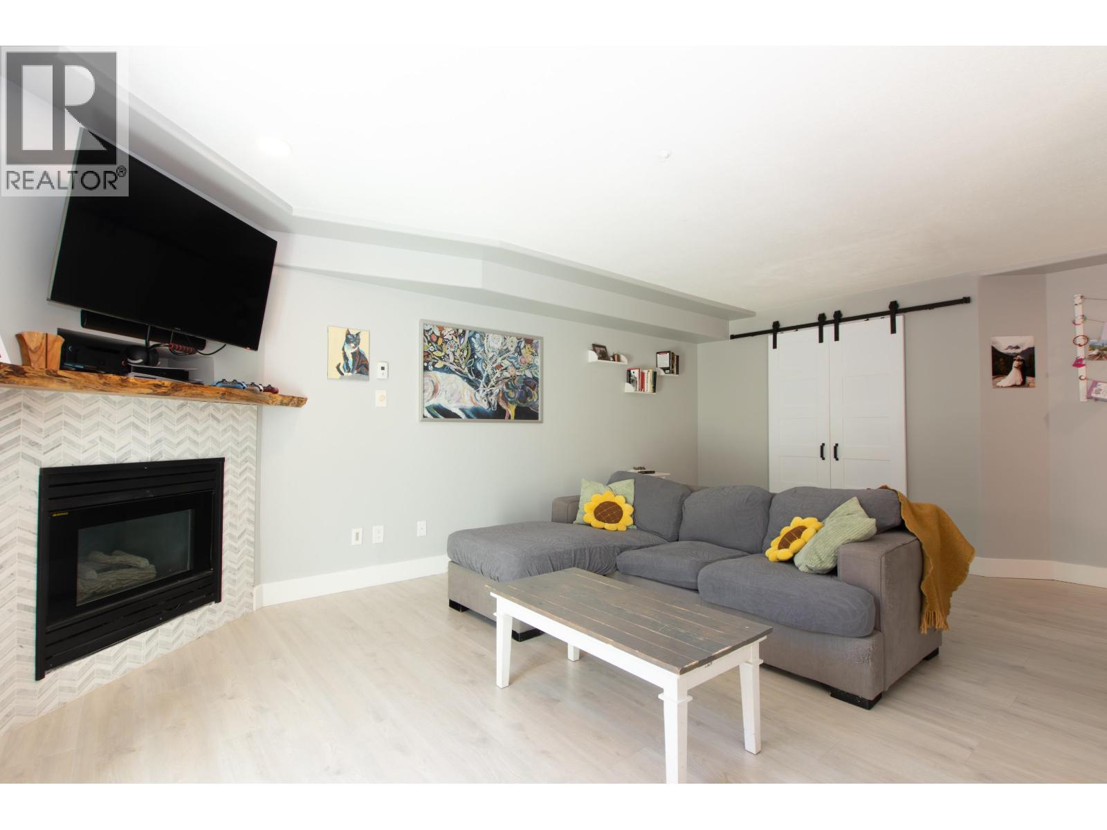36 2401 MAMQUAM ROAD, Squamish