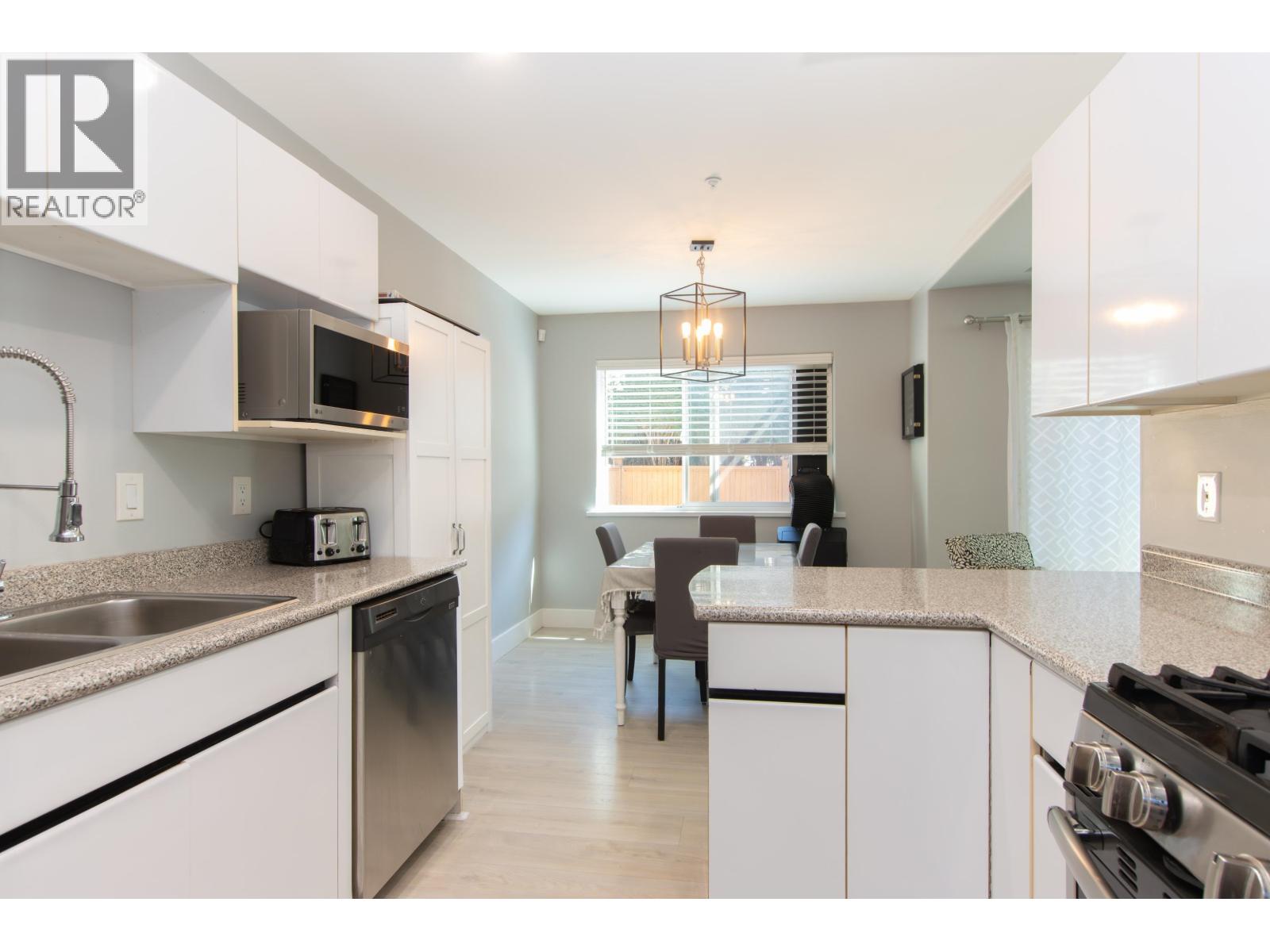 36 2401 MAMQUAM ROAD, Squamish