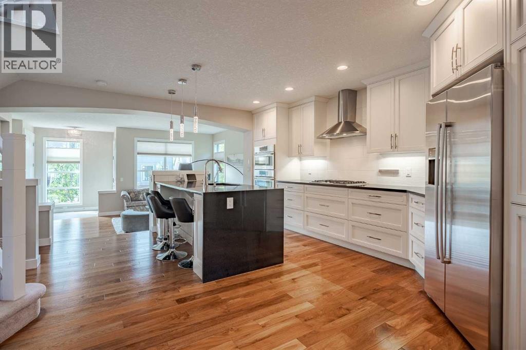 Single Family House for Sale in   Avenue NW West Hillhurst Calgary 